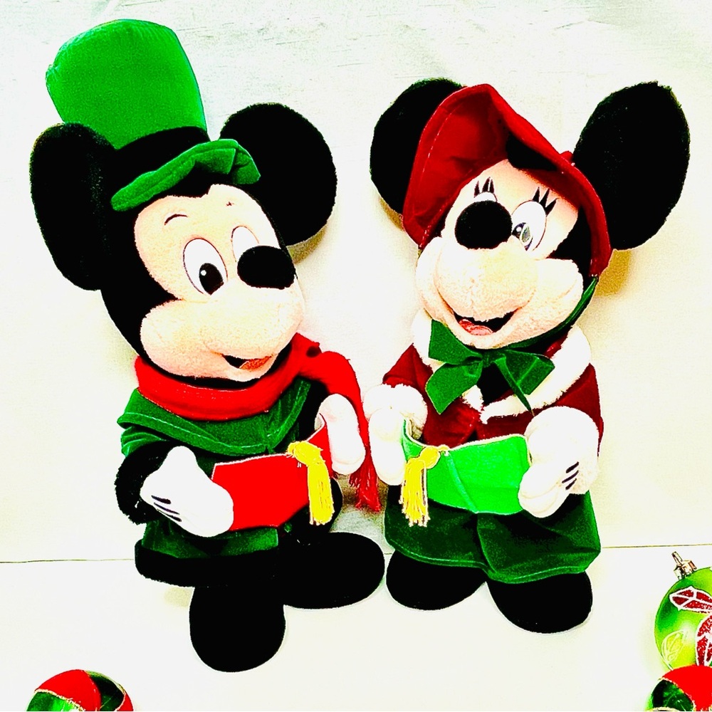 Disney Minnie & Mickey Mouse Plush Standing Carolers 17” Like New!